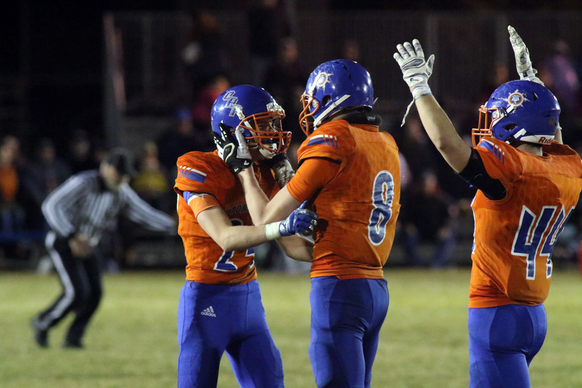Osceola High Plains FB vs Cross County (49).JPG